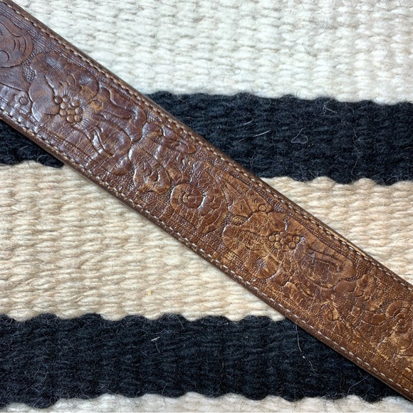 Wrangler Tooled Leather Belt - Picture 2 of 11